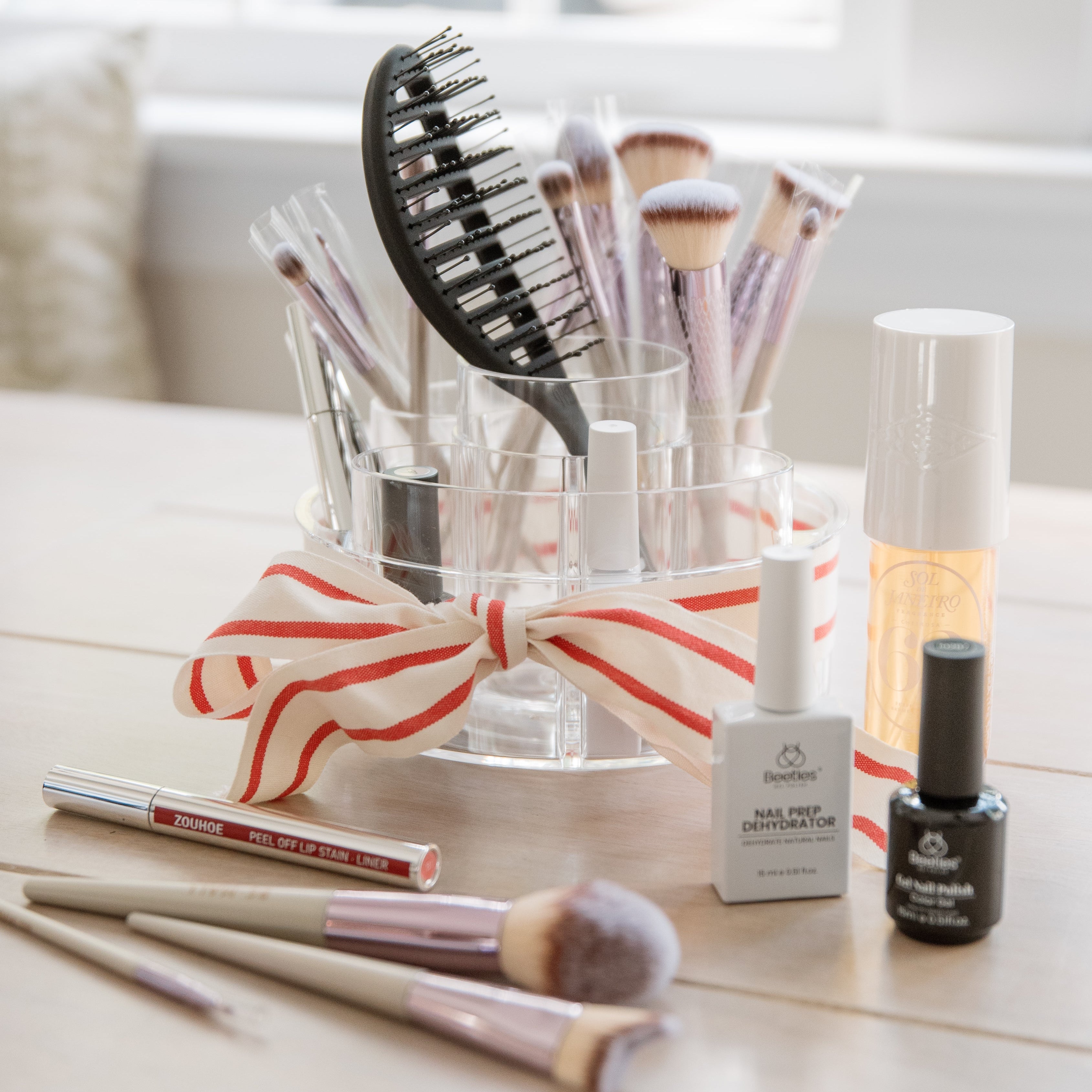 2025 Gift Guide: For Teen Girls