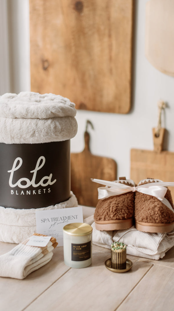 2025 Gift Guide: For the Women