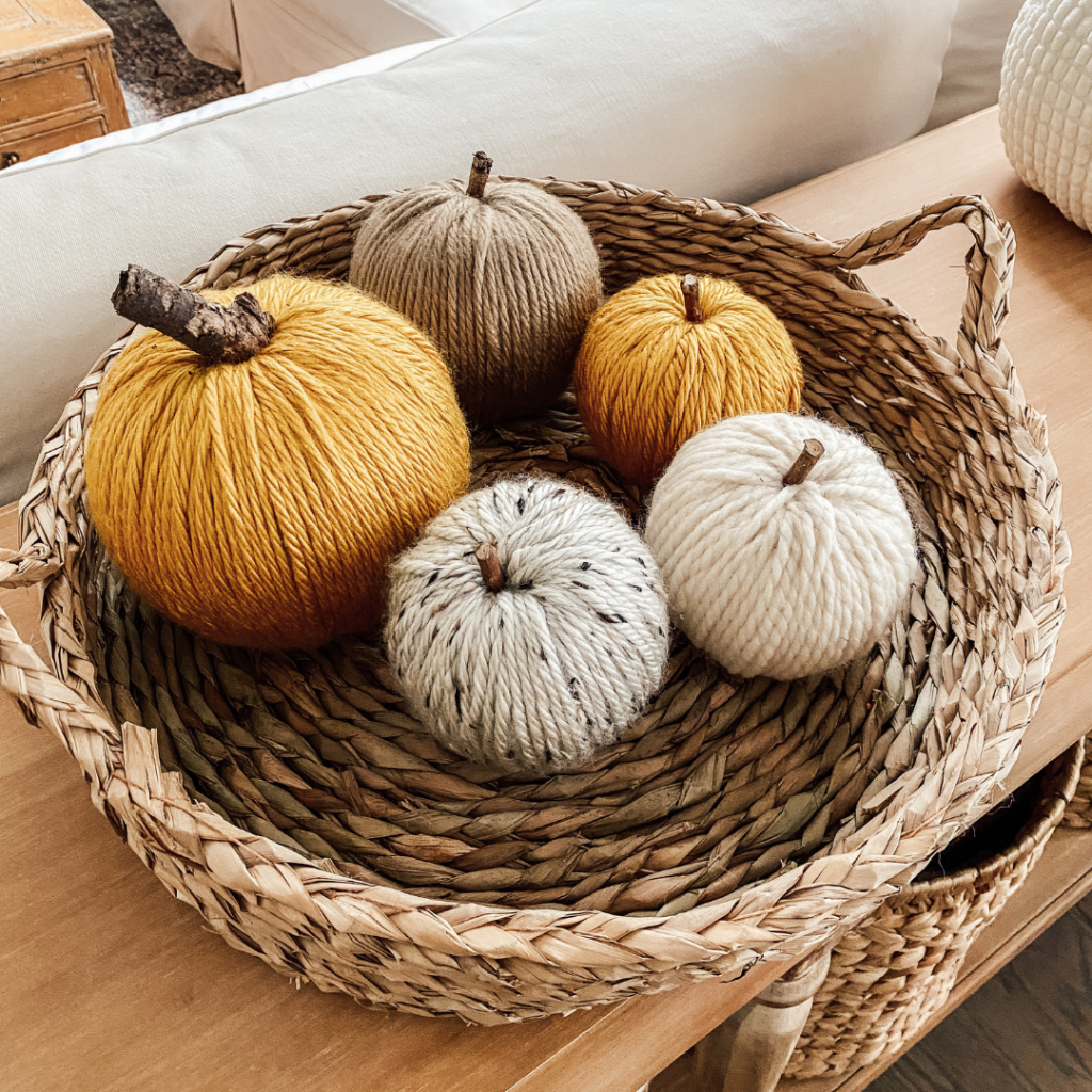 DIY yarn pumpkins